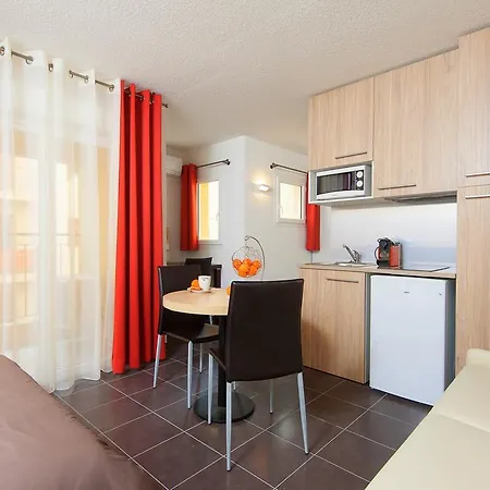 Serafina Apartements Lejlighedshotel 2*