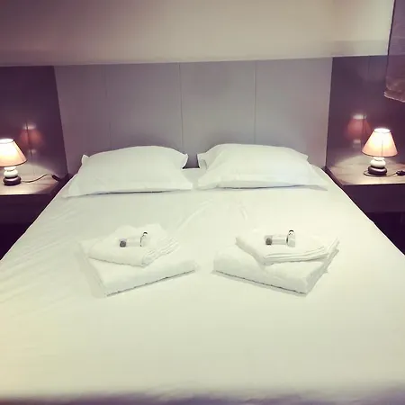 Serafina Apartements Lejlighedshotel